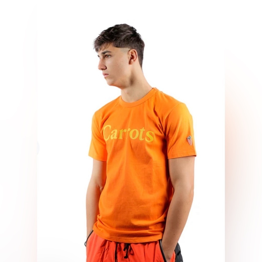CARROTS BY ANWAR
CARROTS WORDMARK TEE
LARGE - Picture 3 of 7